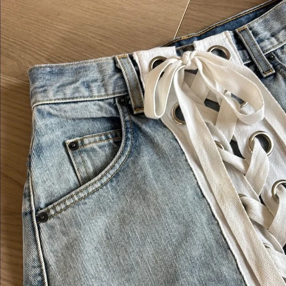 $188 Carmar Carson Beatrice Lace Up Denim Mini Skirt Raw Hemline - Picture 3 of 10